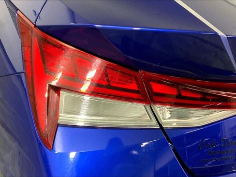 Used 2025 Hyundai Elantra SEL image 27