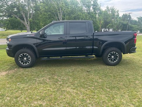 Used 2026 Chevrolet Silverado 1500 ZR2 AWD/4WD image 9