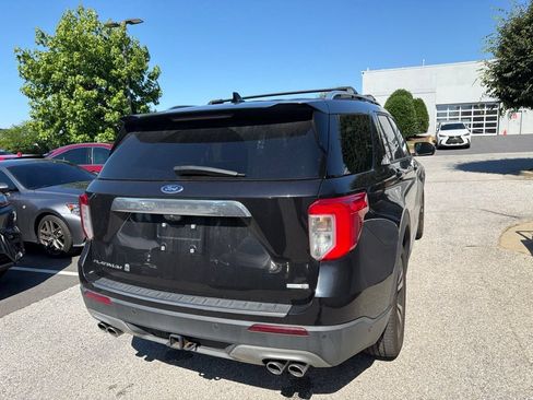 Used 2020 Ford Explorer Platinum w/ Premium Technology Package AWD/4WD image 4