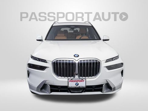 Used 2025 BMW X7 xDrive40i w/ Parking Assistance Package AWD/4WD image 10