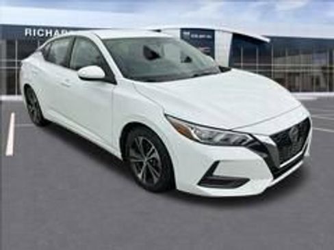 Used 2021 Nissan Sentra SV FWD image 3