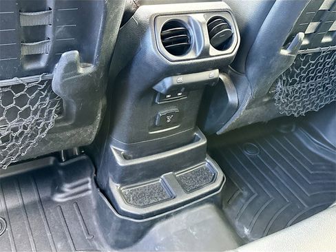 Used 2021 Jeep Wrangler Unlimited Rubicon w/ Dual Top Group image 28