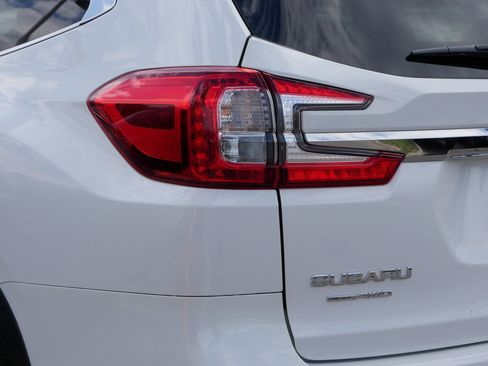 Used 2025 Subaru Ascent Premium AWD/4WD image 17
