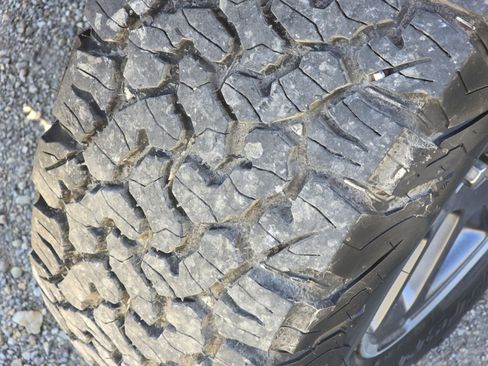 Used 2018 Jeep Wrangler Unlimited Sahara image 33