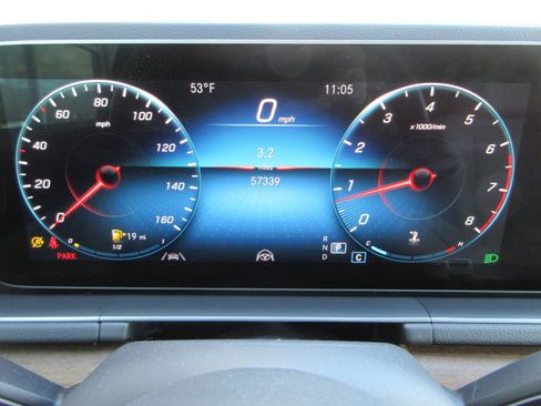 Used 2020 Mercedes-Benz GLE 350 4MATIC image 35