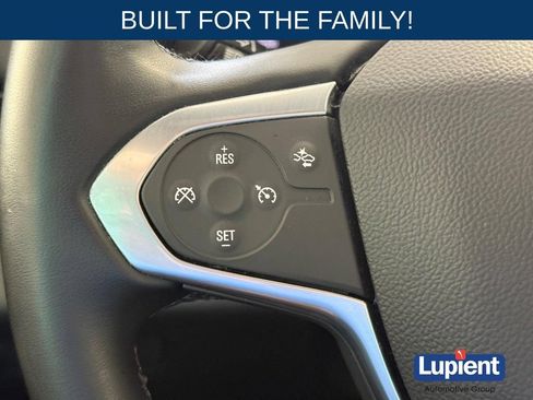 Used 2023 Chevrolet Traverse LT AWD/4WD image 23