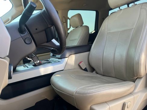 Used 2020 Ford F150 Lariat w/ Equipment Group 502A Luxury AWD/4WD image 8