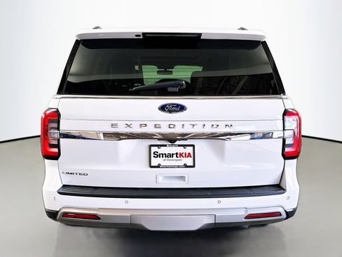 Used 2023 Ford Expedition Limited image 5