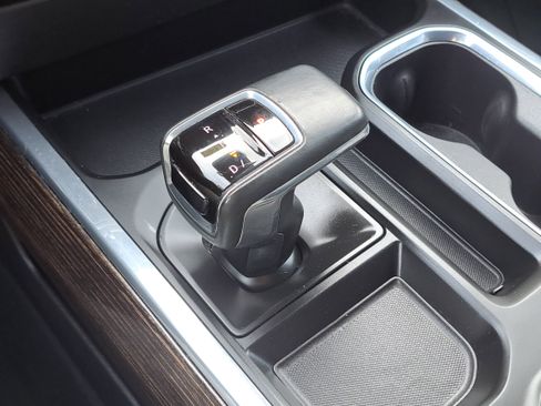 Used 2023 GMC Sierra 1500 Elevation image 25