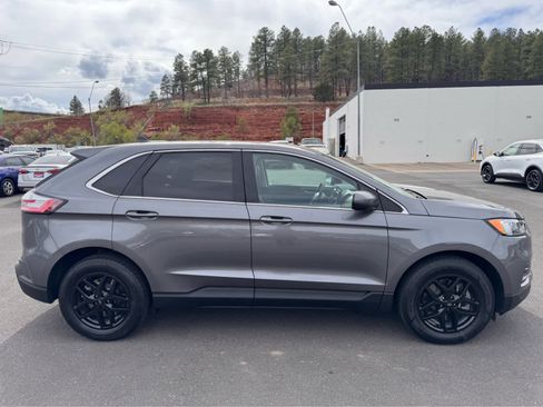 Used 2024 Ford Edge SEL image 6