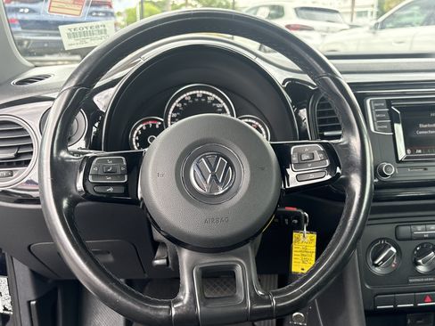 Used 2016 Volkswagen Beetle 1.8T S FWD image 20