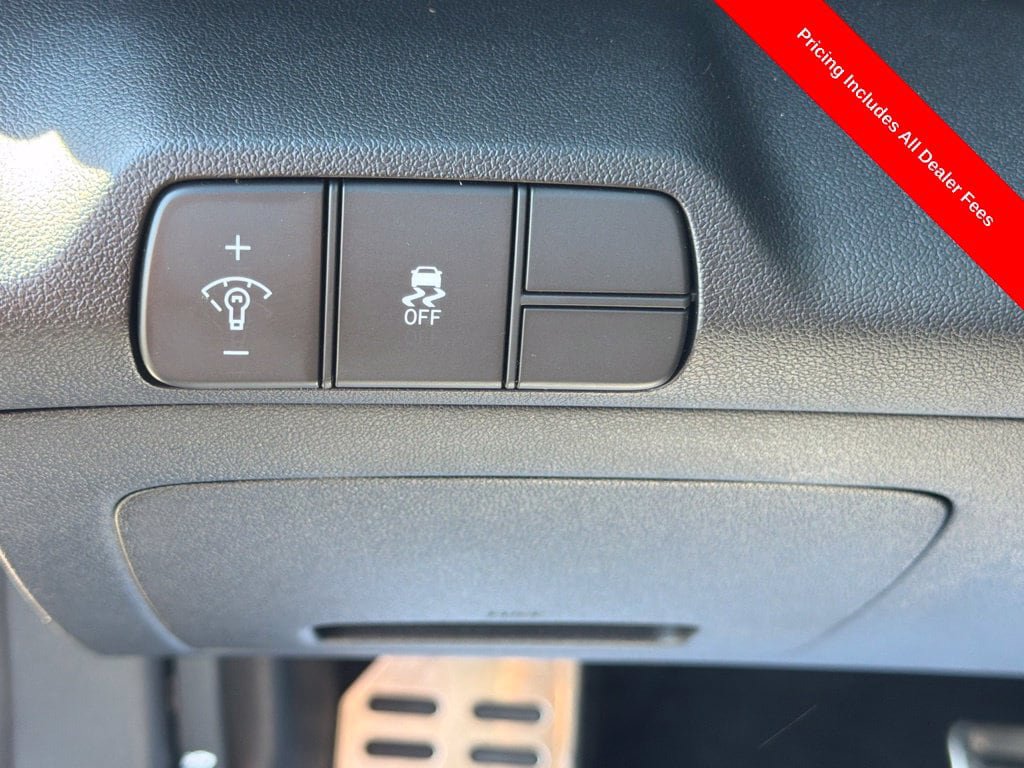 Used 2025 Hyundai Elantra N FWD image 7