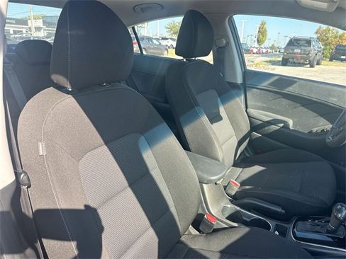 Used 2017 Kia Forte LX image 45