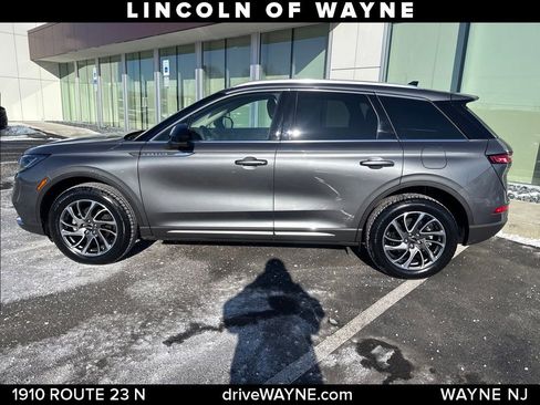 Certified 2022 Lincoln Corsair AWD w/ Equipment Group 101A image 2