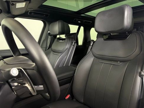 Certified 2025 Land Rover Range Rover SV image 5