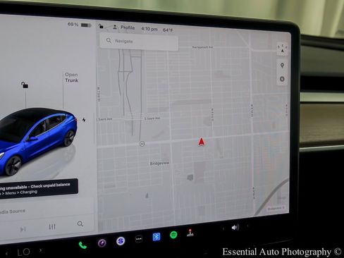 Used 2023 Tesla Model 3 Standard Range image 15