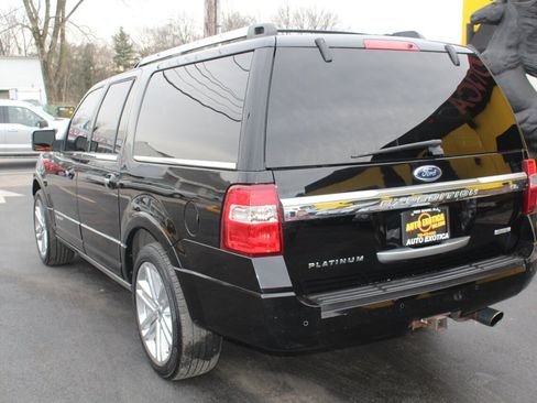 Used 2016 Ford Expedition EL Platinum image 2