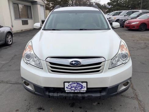 Used 2010 Subaru Outback 2.5i Premium image 5