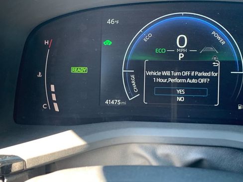 Used 2025 Toyota Camry LE FWD image 30