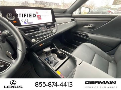 Certified 2025 Lexus ES 350 w/ Premium Package image 20