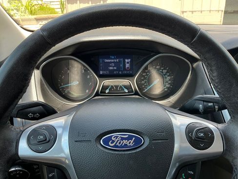 Used 2012 Ford Focus SE FWD image 21