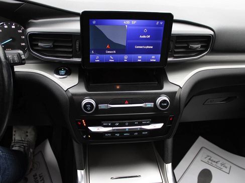 Used 2020 Ford Explorer XLT w/ Equipment Group 202A image 16