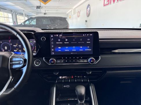 Certified 2025 Chevrolet Colorado Z71 image 17