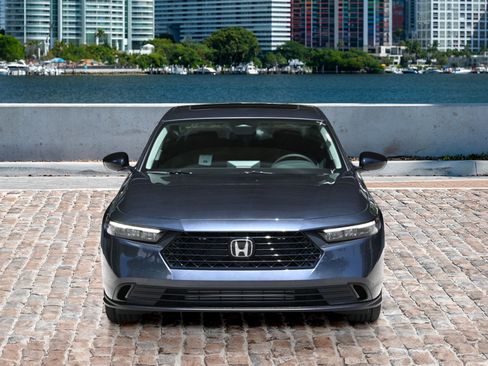 New 2025 Honda Accord SE image 2
