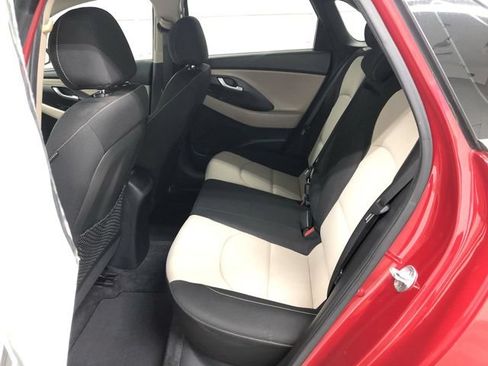 Used 2020 Hyundai Elantra GT FWD image 21