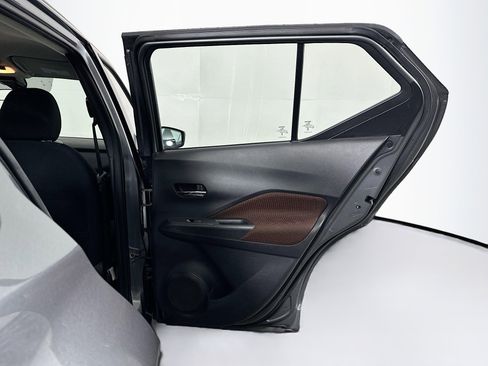 Used 2024 Nissan Kicks SR image 27