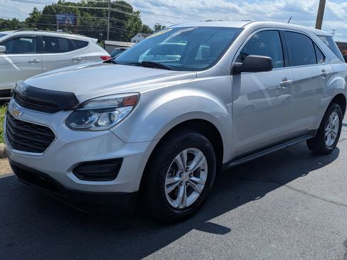 Used 2016 Chevrolet Equinox LS FWD image 3