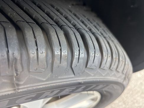 Used 2019 BMW X3 xDrive30i w/ Premium Package image 11