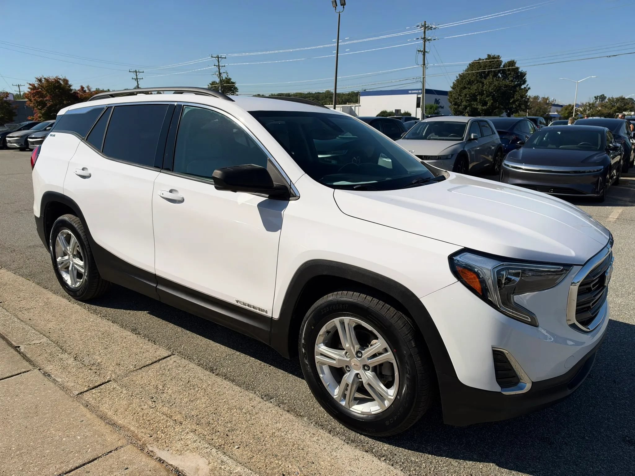 Used 2020 GMC Terrain SLE w/ Driver Convenience Package FWD image 29