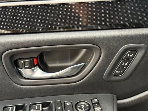 Used 2023 Honda Pilot Elite image 32