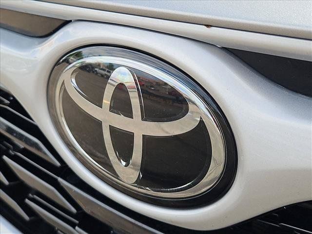 Used 2025 Toyota Highlander LE FWD image 30