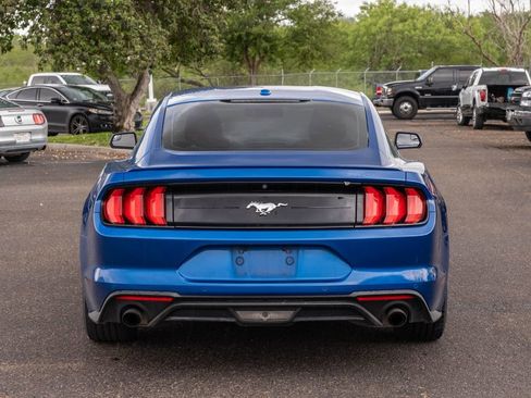 Used 2018 Ford Mustang Coupe w/ Equipment Group 101A RWD image 4