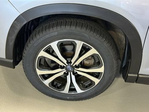 Used 2022 Subaru Forester Limited AWD/4WD image 8