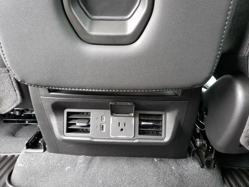 New 2026 Chevrolet Silverado 1500 LT AWD/4WD image 17