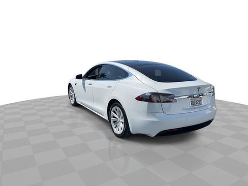 Used 2018 Tesla Model S 75D image 6