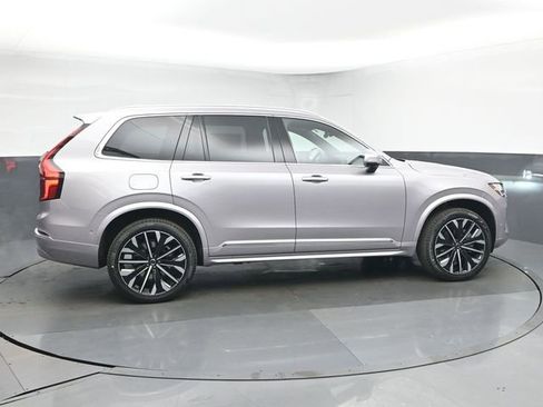 New 2026 Volvo XC90 B6 Plus w/ Protection Package Premier image 8