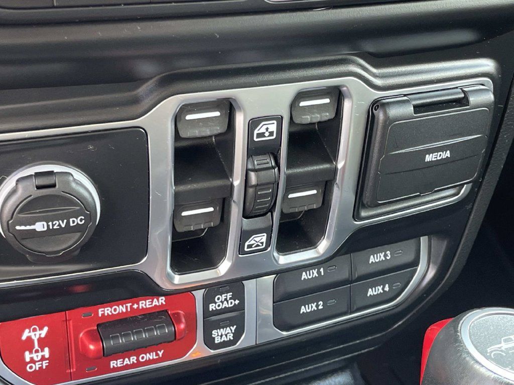 Used 2022 Jeep Gladiator Rubicon w/ LED Lighting Group AWD/4WD image 48