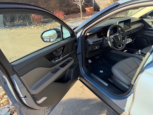 New 2026 Lincoln Corsair Reserve image 21