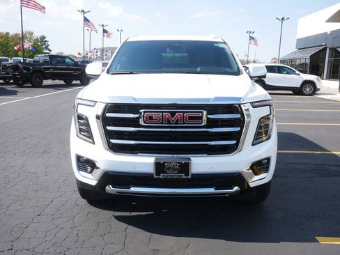 New 2026 GMC Yukon Elevation image 2