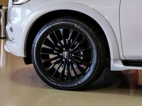 Used 2021 INFINITI QX80 Sensory w/ All-Season Package image 63