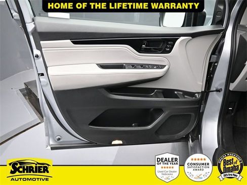Used 2023 Honda Odyssey Touring image 10