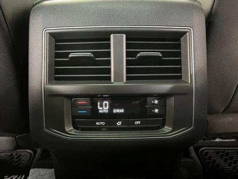 Used 2019 Volkswagen Atlas SEL R-Line AWD/4WD image 26