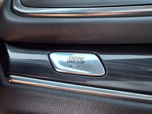 Used 2023 Buick Enclave Essence w/ Experience Buick Package image 21