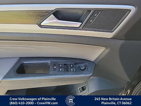 Certified 2023 Volkswagen Atlas SE w/ Panoramic Sunroof Package AWD/4WD image 39