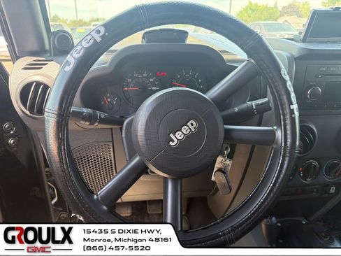 Used 2008 Jeep Wrangler X AWD/4WD image 14