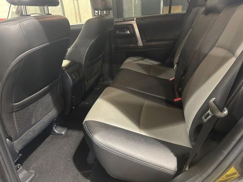 Used 2018 Toyota 4Runner SR5 Premium AWD/4WD image 41